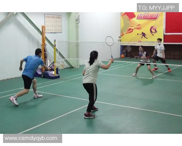 羽毛球的魅力之旅：深入了解重庆羽毛球队的团队合作精神与训练秘辛